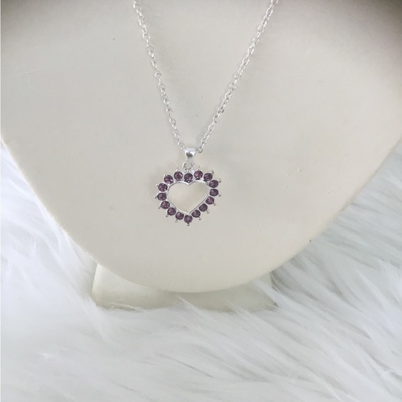 AVON Classic Birthstone Color heart necklace June - Picture 1 of 11